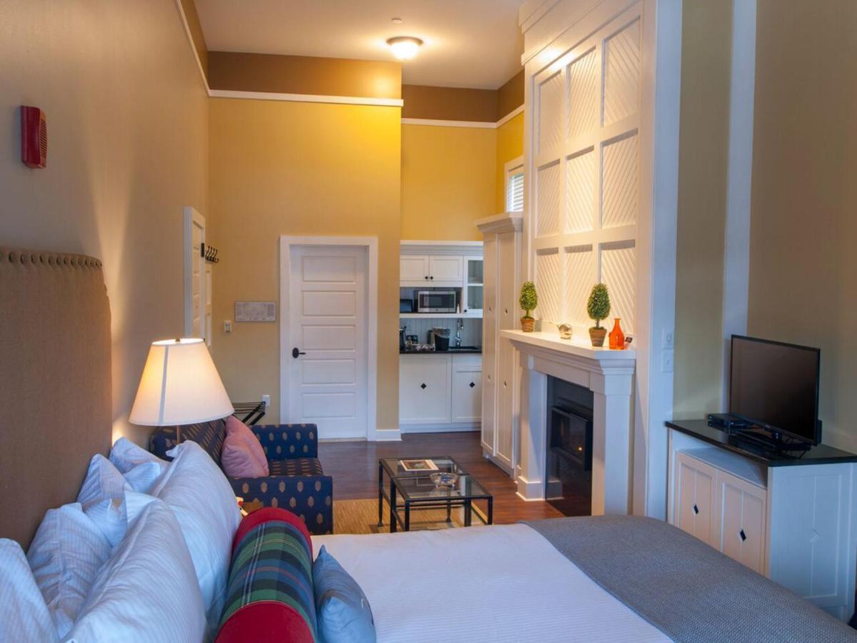 Inn At Diamond Cove ポートランド エクステリア 写真
